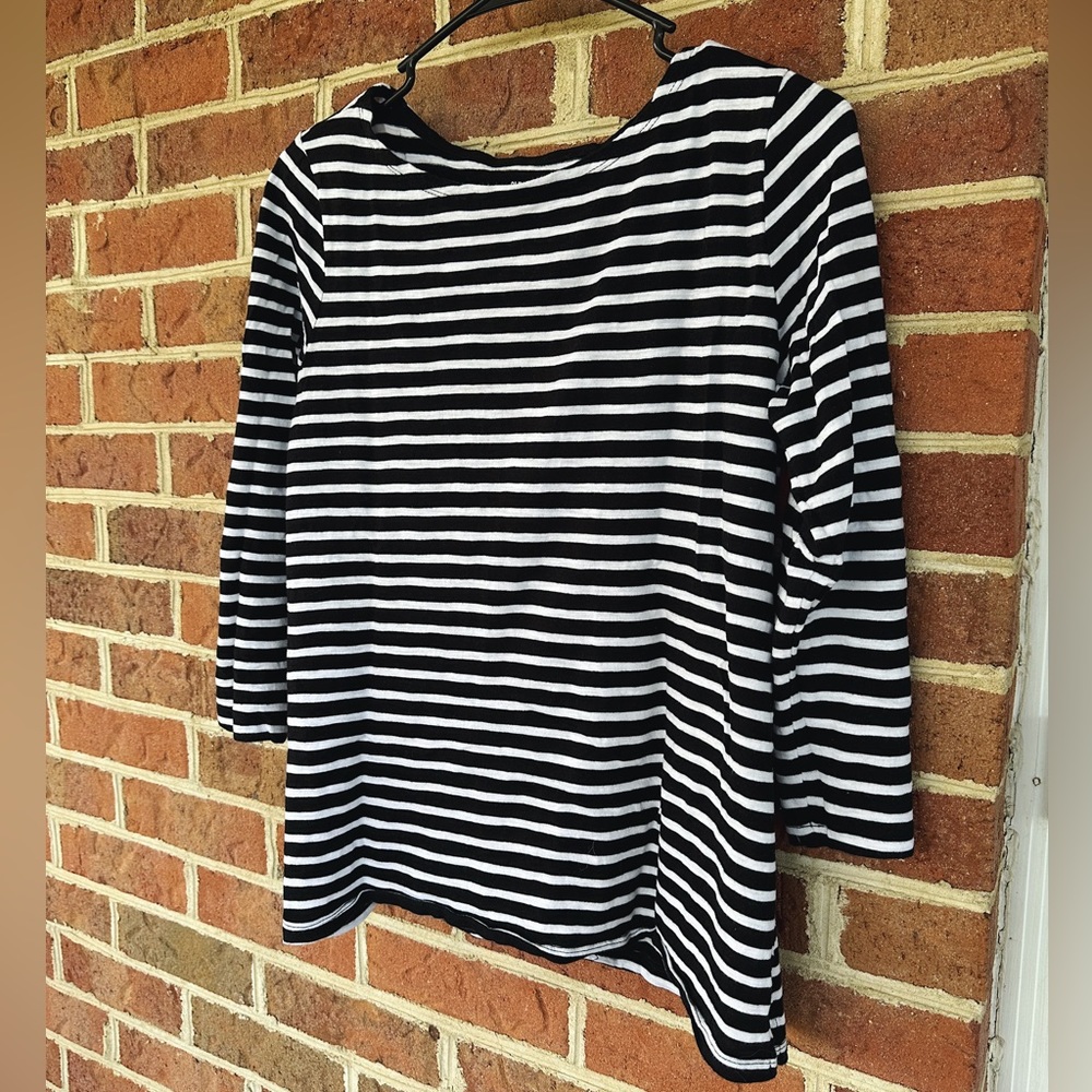 Small Old Navy 3/4 Sleeve Top